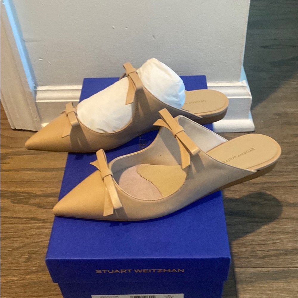 Stuart Weitzman Tan Pointed-Toe Bow Mule NWT